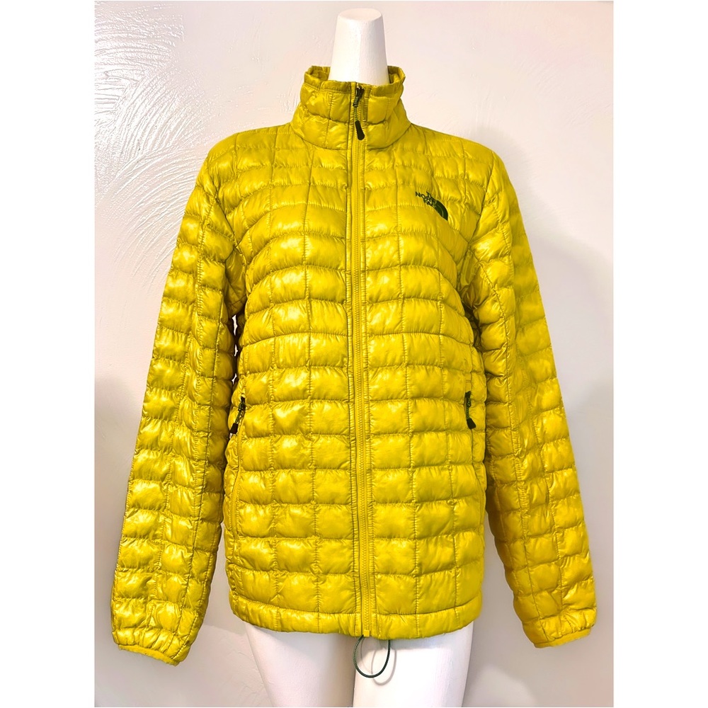 The  North Face Men’s Citron Yellow Puffer Jacket Size Small